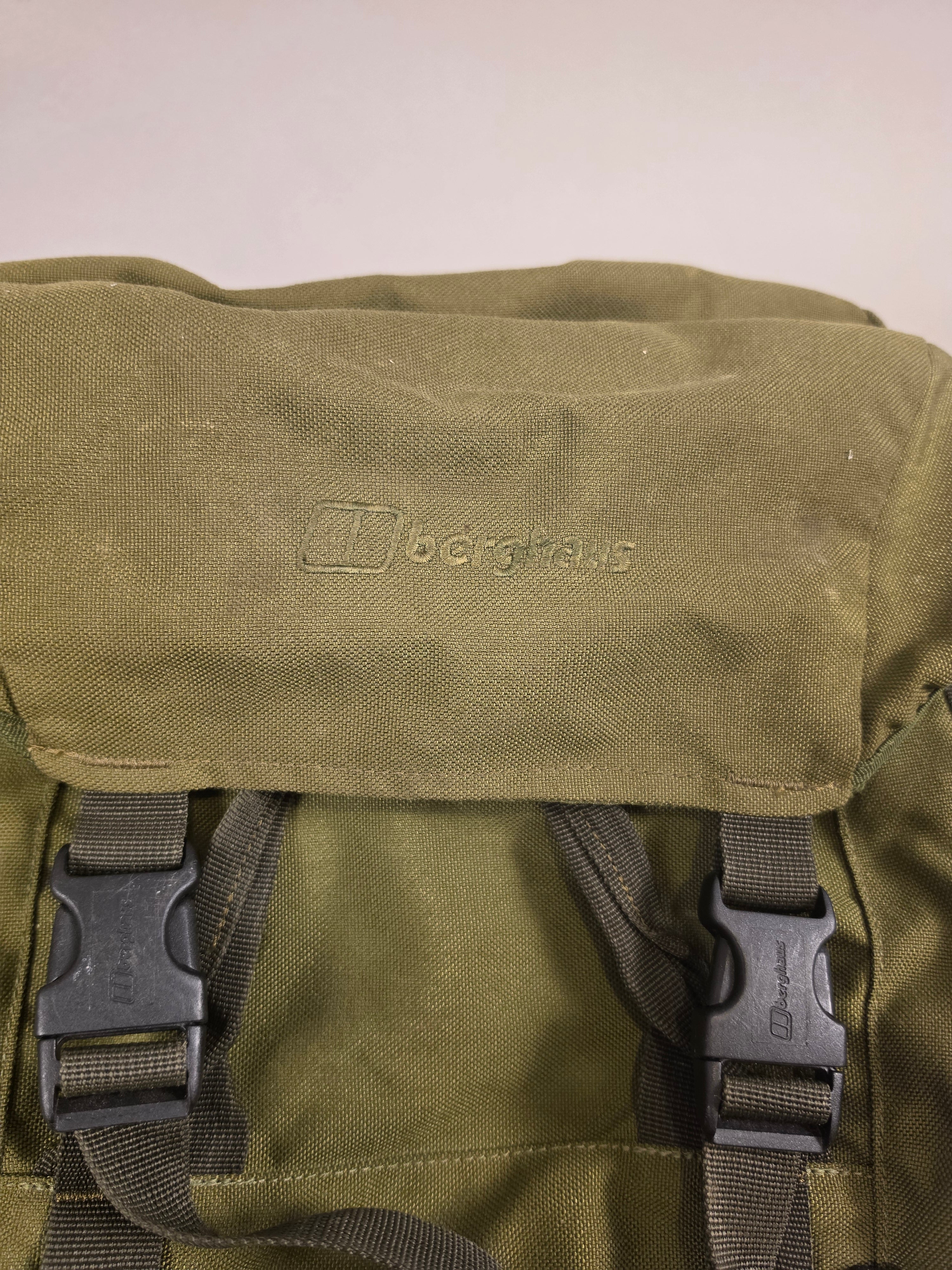 BERGHAUS Cyclops 2 ATLAS rucksack + Side Pouches