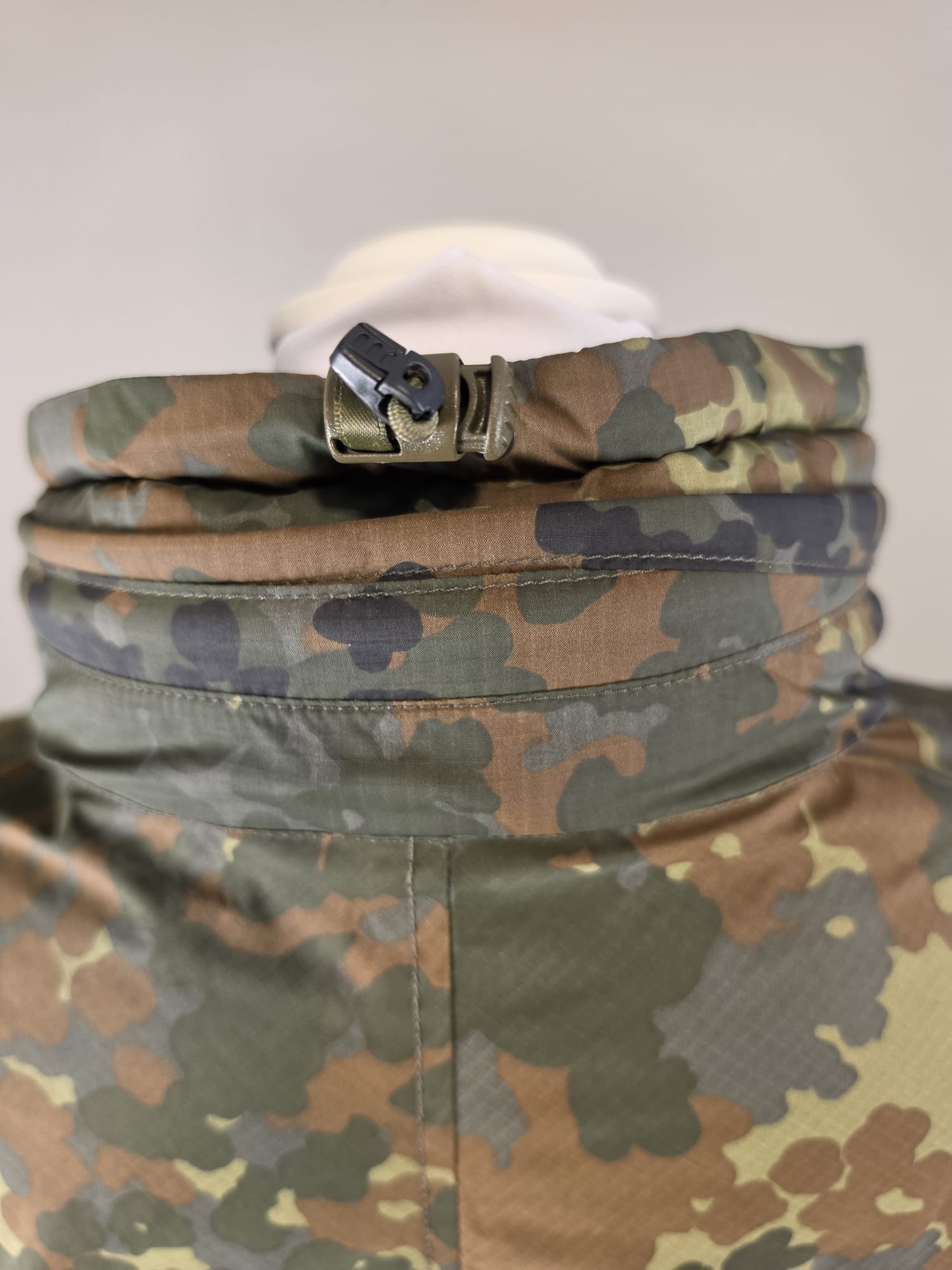 Carinthia HIG Jacket Flecktarn, Size L, Surplus, very good