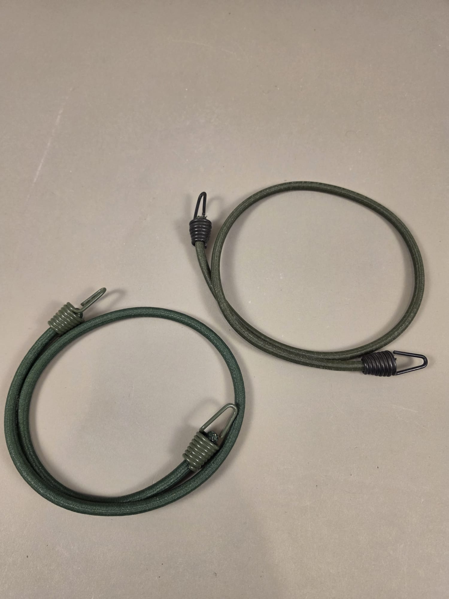 Bungee cord with hooks - Surplus, good condition