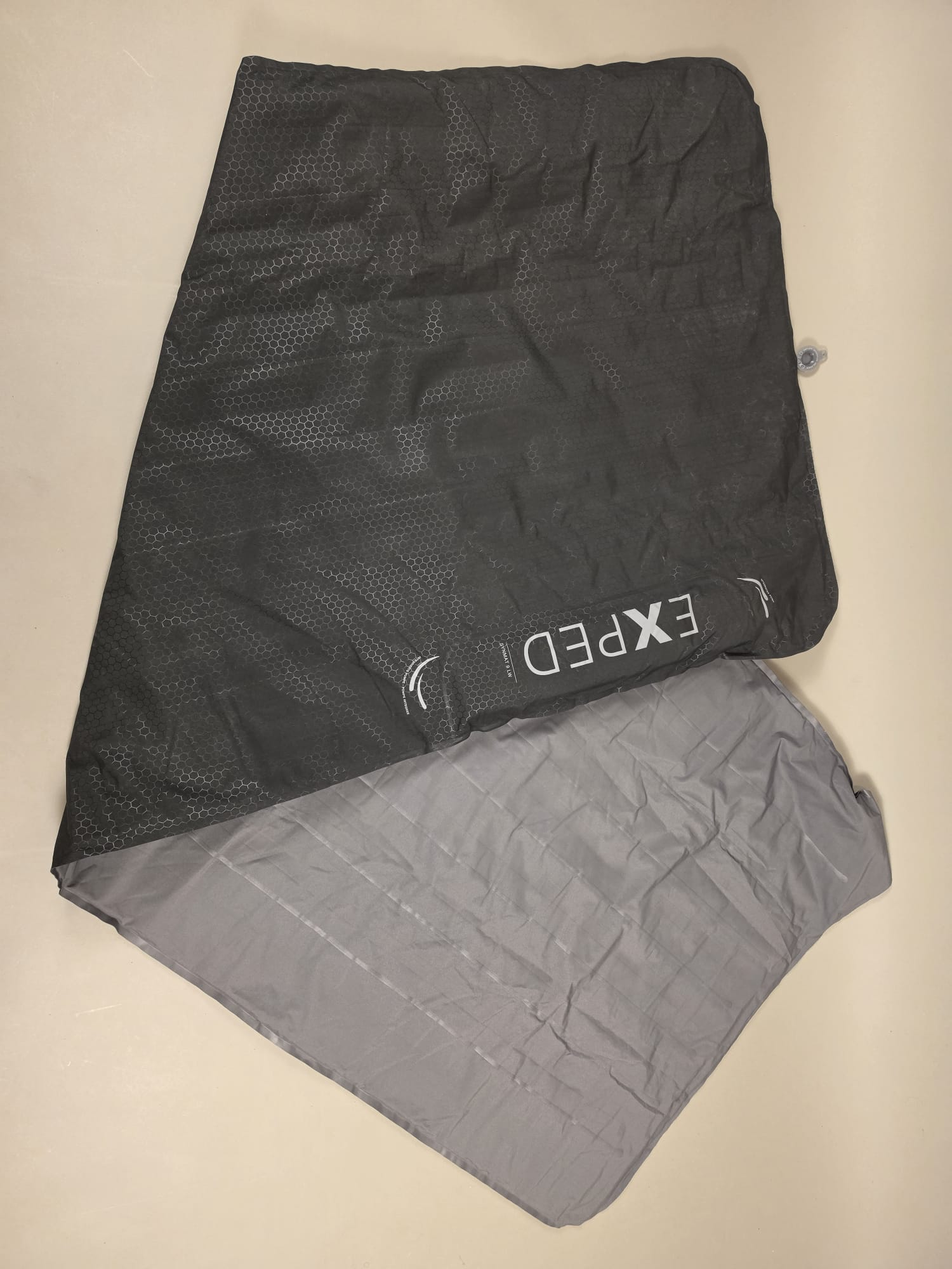 Exped SynMat 9 LW Sleeping Mat, Black