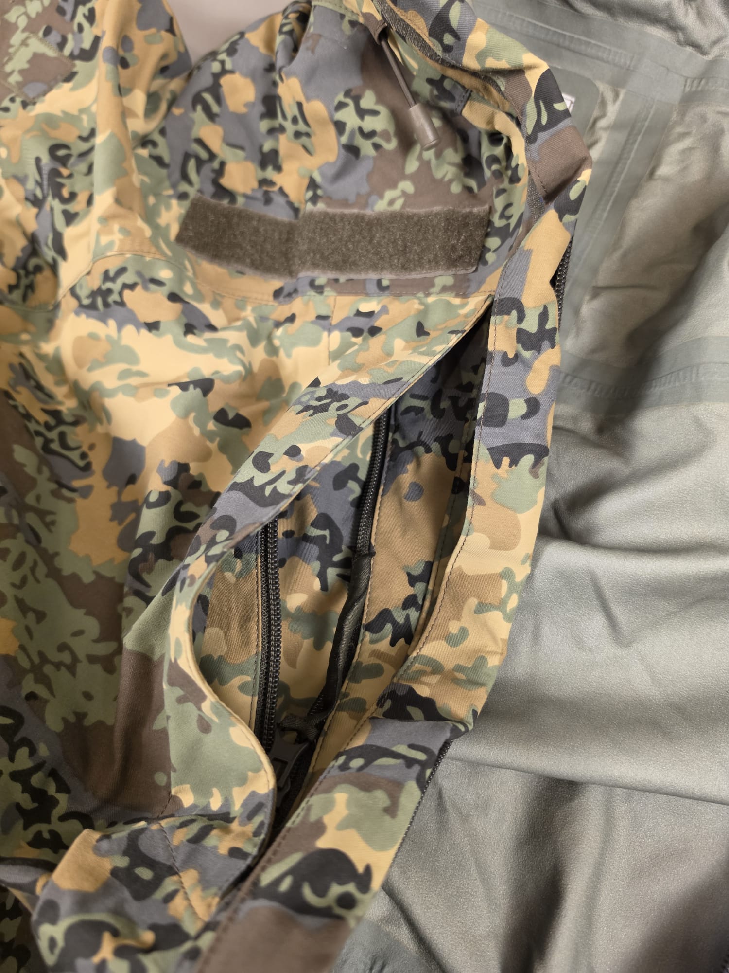 Austrian ÖBH 03 Rain Jacket, Austrotarn Camo