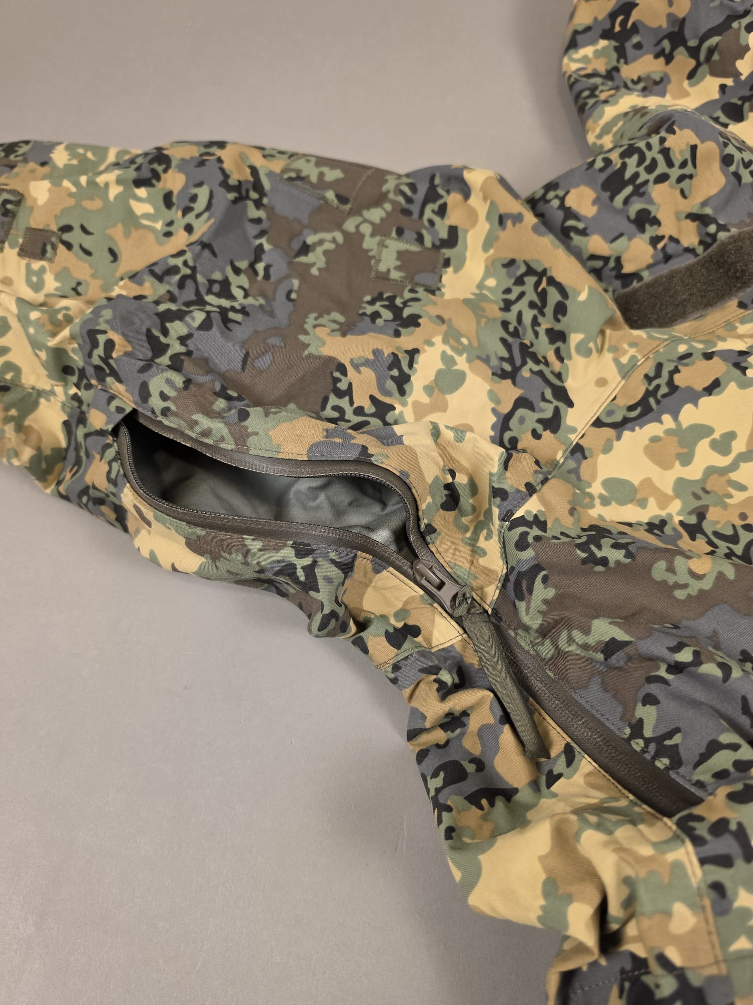 Austrian ÖBH 03 Rain Jacket, Austrotarn Camo